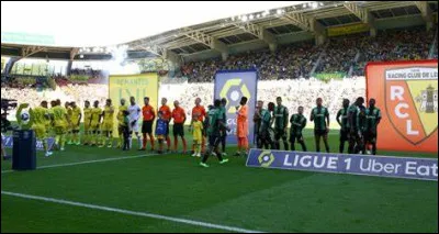 Quel joueur formé au FC Nantes a marqué son premier but en Ligue 1, face au RC Lens, en février 2025 ?