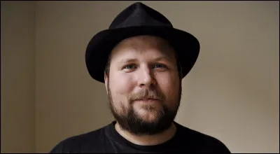 Cet homme est mon créateur.