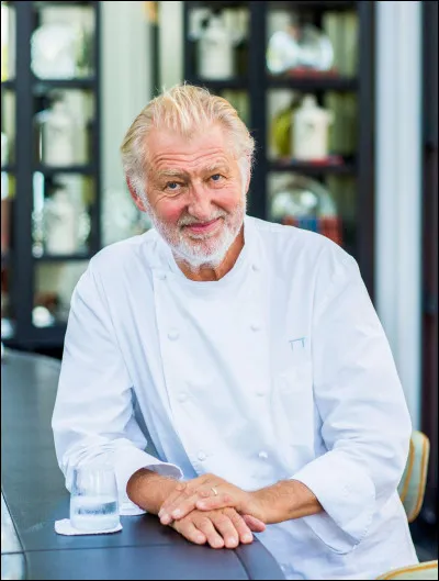 Quel est le nom du chef français qui a popularisé la cuisine moléculaire ?