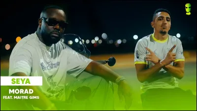 Avec qui a-t-il chanté la musique "Sapés comme jamais" ?