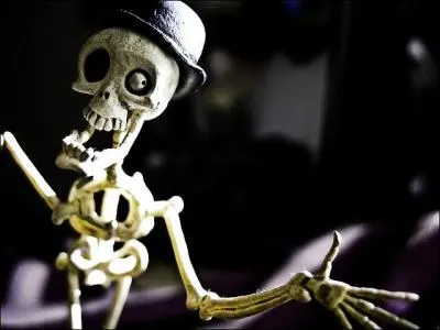 Il apparat dans 'Les Noces Funbres' :