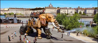 Comment se nomme la maire de Nantes ? (2025)