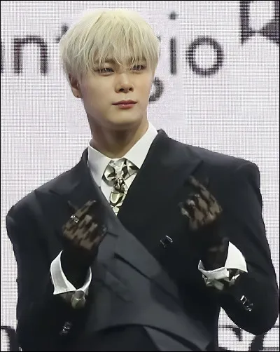Vrai ou faux : Moonbin était un acteur, il a joué dans plusieurs dramas, et même un film avec son groupe ASTRO.