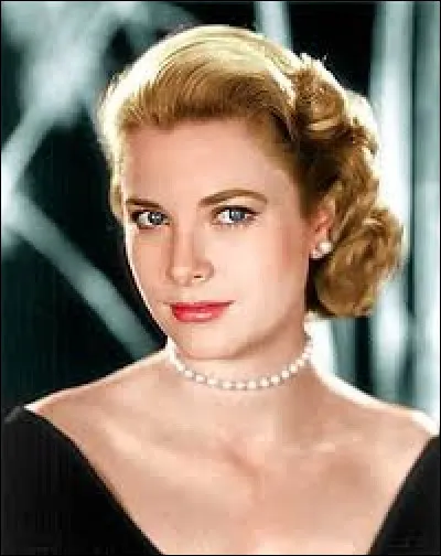 Dans lequel de ces trois films d'Alfred Hitchcock l'actrice et princesse de Monaco, Grace Kelly (1929-1982), n'a-t-elle pas joué ?