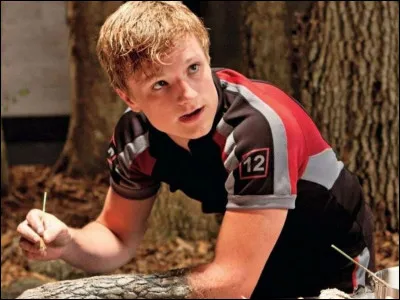 Que dit Peeta à Caesar ?