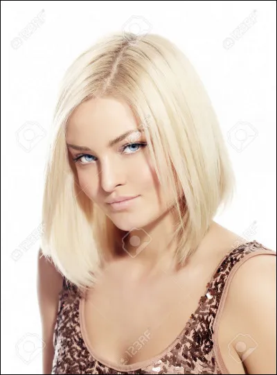 Qui est cette femme dans la série Monk ?