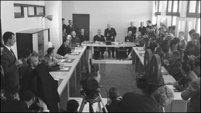 En quelle année ont été signés les accords d'Évian ?