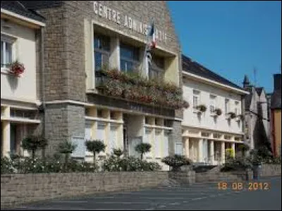 Notre balade pascale commence en Bretagne, à Callac. Ville de l'arrondissement de Guingamp, elle se situe dans le département ...