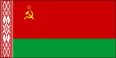 Quand le drapeau de la République socialiste soviétique de Biélorussie a-t-il été adopté ?