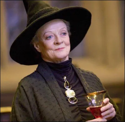 M : Minerva McGonagall est une Animagus.