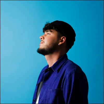 Complétez les paroles de la chanson "Celui qui part" de Joseph Kamel : 
"Et s'il me restait qu'un mot
J'dirais qu'c'est pas la faute de celui qui part
Mais de celui qui bêtement l'attend
Sans comprendre qu'il va devoir ........... "