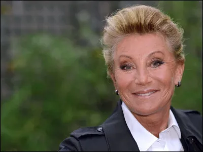 En quelle année a-t-elle sorti le titre "Bang Bang" ?