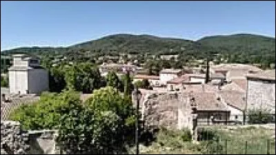 Pour finir je vous emmène à Sauzet. Commune de l'aire d'attraction Montilienne, elle se situe dans le département ...