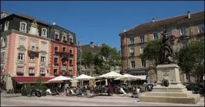 Combien d'habitants le département compte-t-il ?