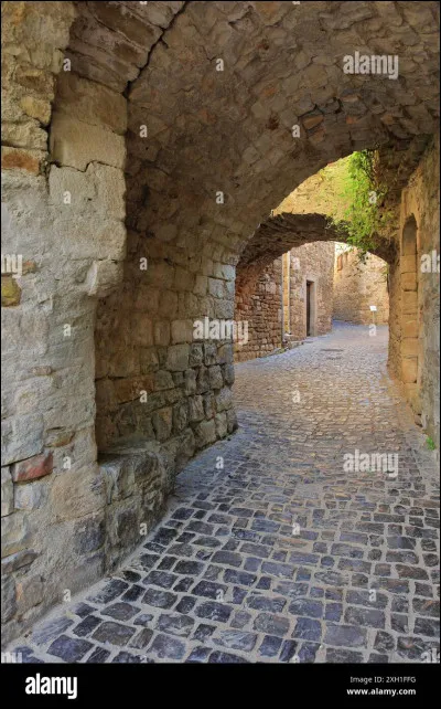 Quel est le nom du quartier historique classé au patrimoine mondial de lUNESCO ?