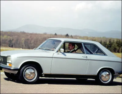 Il n'y a pas eu que des b&acirc;timents, les raids de l'aviation alli&eacute;e et les maquisards ont eu raison de kilom&egrave;tres de voies pour retarder au maximum l'avanc&eacute;e de l'ennemi. Quelle longueur de voies a ainsi &eacute;t&eacute; d&eacute;truite ?