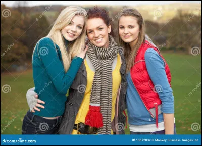 Elle reste plus de temps avec une autre fille que vous :