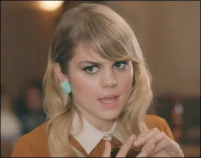 Complétez les paroles de la chanson "Adieu" de Coeur de pirate : 
"Mais dis-moi adieu demain
Mais dis-moi adieu en chemin
Va voir les autres, je n'en pense rien
Je t'ai aimé, mais je t'assure que ........... "