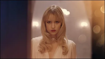 Complétez les paroles de la chanson "Oui ou non" d'Angèle : 
"C'est oui ou bien c'est non
Hier tu me voulais
C'est oui ou bien c'est non
Demain tu me ......... "