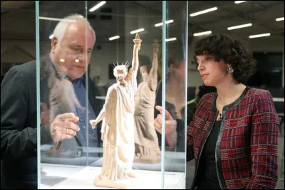 En 1870, l'artiste réalise une première ébauche en terre cuite aujourd'hui exposée au...