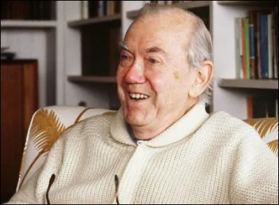 Qui est cet écrivain britannique, auteur du roman ''La Puissance et la Gloire'' ?