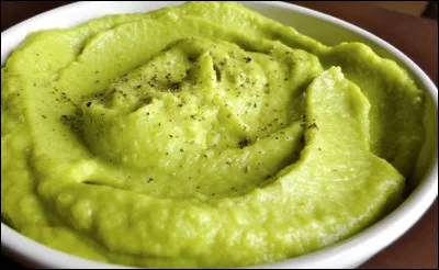 Ce jour, lorsqu'ils se levèrent, ils constatèrent que le ... était fort dense.