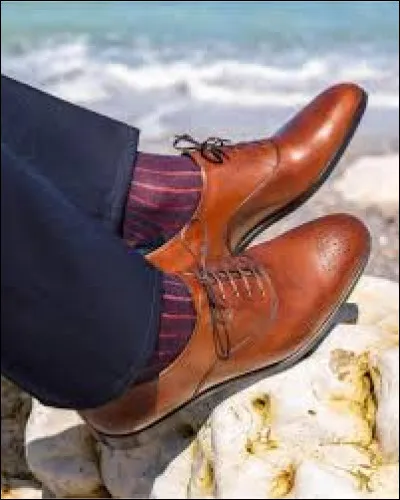 Quel pays a inventé les chaussures en cuir ?