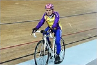 Le commandant Emilio Fargas dirige le groupe crim' de la 7e DPJ de Paris avec son adjoint et ami le capitaine Delcour sous les ordres du commissaire V&eacute;n&egrave;re.Qui joue Fargas ?