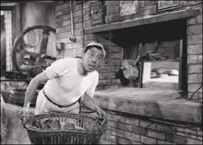 Qui est la tête d'affiche du film "Le boulanger de Valorgue" d'Henri Verneuil ?