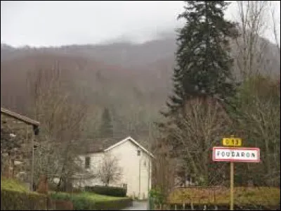 Nous sommes à l'entrée de Fougaron. Village occitan, dans l'ancienne région Midi-Pyrénées, il se situe dans le département ...