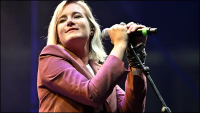 Qui est cette chanteuse ?