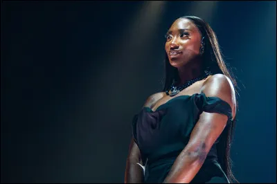 Qui est cette chanteuse ?