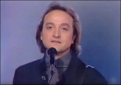 Quel est le pr&eacute;nom de ce chanteur, leader du groupe ''Gold'' ?