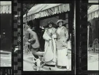 En 1913, dans quelle ville Coco Chanel a-t-elle ouvert sa première boutique ?