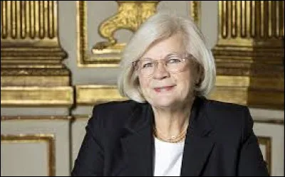 Qui est la ministre du Travail, de la Santé, des Solidarités et des Familles ?