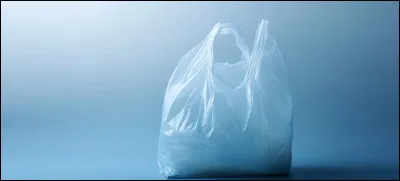 Dans quel pays a été inventé le premier sac plastique de supermarché ?