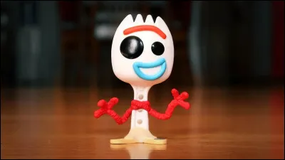 Quel film Pixar présente un personnage en plastique nommé Fourchette ?