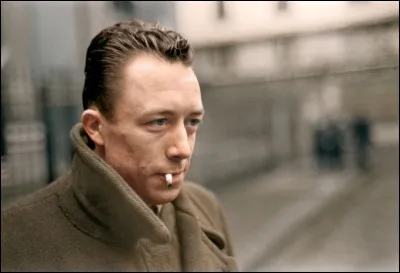 Albert Camus, écrivain et philosophe français du XXe siècle, est mort en 1960 dans un accident de voiture.