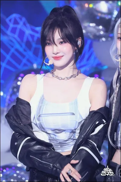 Quel est le rôle de Ningning dans le groupe ?