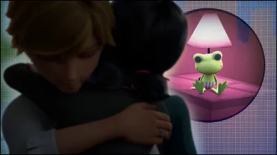 Étant enfant, la peluche dAdrien était à leffigie dune grenouille.