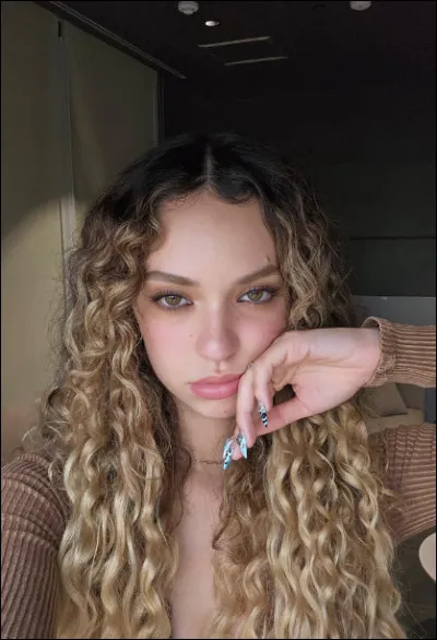 Qui est cette membre de Katseye ?