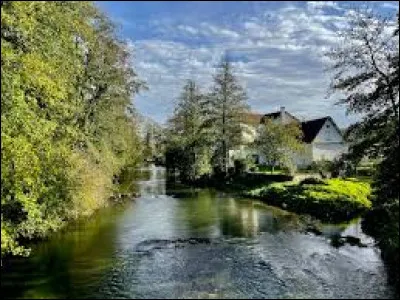 Quelle est cette rivière, longue de 118 km, qui traverse le nord du département pour se jeter dans la Marne près de Meaux ?