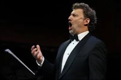 Quel est le titre du chur des gamins dans le premier acte ?