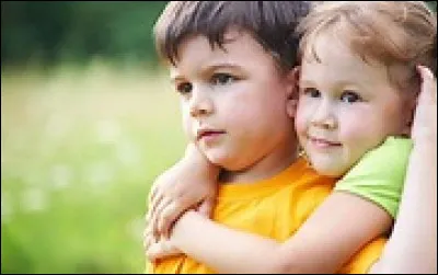 Alexandra Ehle est une s&eacute;rie t&eacute;l&eacute;vis&eacute;e fran&ccedil;aise dans laquelle on retrouve les acteurs : Julie Depardieu et Bernard Yerl&egrave;s. Que sont leurs personnages ?