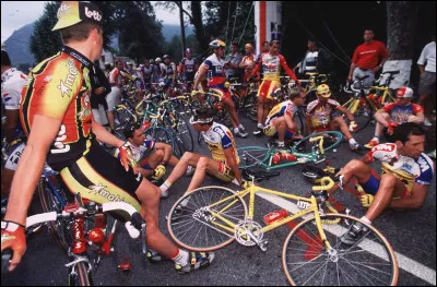 Quel scandale a frappé le Tour de France en 1998 ?