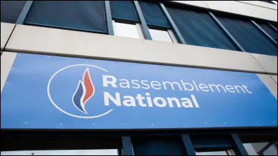 Quel événement a fortement marqué la "dédiabolisation" du Front National sous Marine Le Pen ?