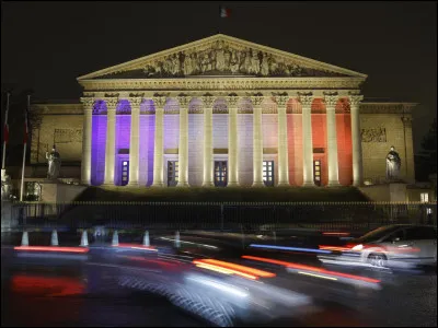 En quelle année le Front National a-t-il obtenu pour la première fois plus de 10 % des suffrages aux élections législatives françaises ?