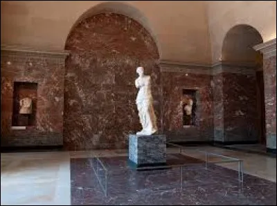 Quand la "Vénus de Milo" est-elle entrée dans les collections du Louvre ?