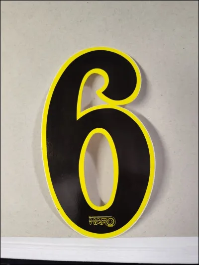 Lequel de ces nombres n'est pas un multiple de 6 ?