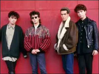 Combien de "danses" y a-t-il d'après le titre d'un album du groupe Indochine sorti en 1987 ?